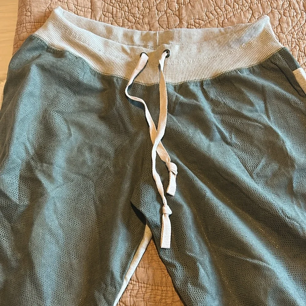 Colorful Cross Pattern Jogger Pants - Picture 2 of 5